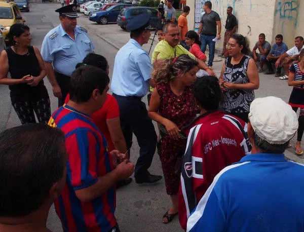 Полицията в София започва проверка за самонастанили се роми
