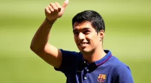 Суарес ще играе в приятелски мач на Барса Б