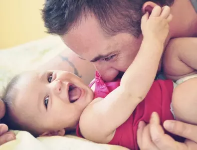 Скоро: Бащите ще имат право на двумесечен отпуск за отглеждане на дете