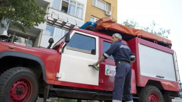 Четирима монтьори обвинени заради падналия асансьор в блок на "Цариградско"