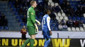 Най-високият вратар в света ще играе в Индия