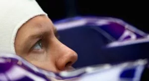 Наказание свали Фетел от почетната стълбица