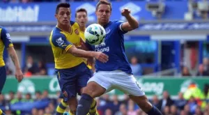 Арсенал се докопа до равен срещу Евертън