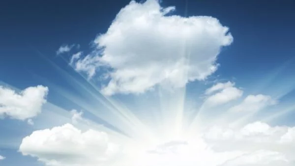 И днес ще бъде предимно слънчево, с температури до 15 градуса