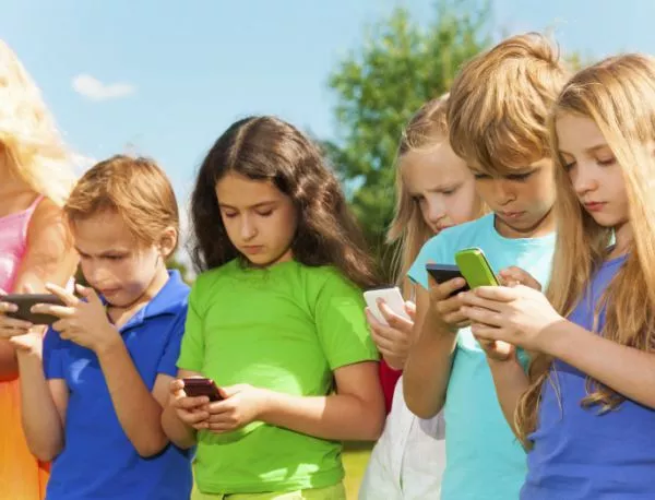 75% от децата под 4 години имат мобилен телефон или таблет