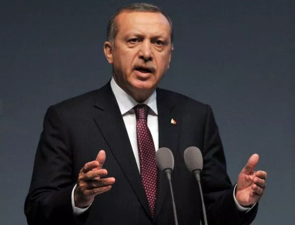 Медийни публикации посочиха сина на Ердоган като купувач на петрола на ИД