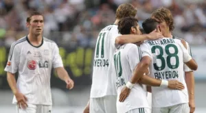 Зрелищен обрат за Байер (Л), загуба за Хамбургер в Бундеслигата