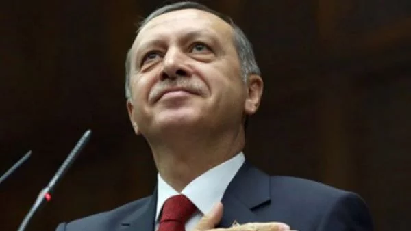 Симпатизанти на Ердоган нападнаха редакцията на турски вестник