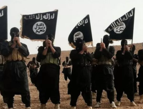 Въздушните удари показаха слабостта на "Ислямска държава" , твърдят САЩ