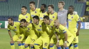 Три отбора с по 6т. на върха в група J 