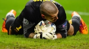 На Острова: Валдес се разбра с Ливърпул