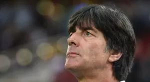 Подновиха договора на наставника на "маншафта"