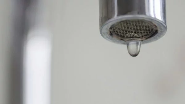 Десетки излязоха на протест срещу мътната вода в Шумен