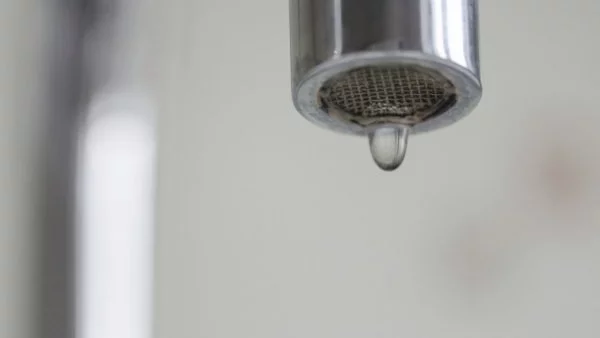 Стотици домакинства в София остават без топла вода за два месеца