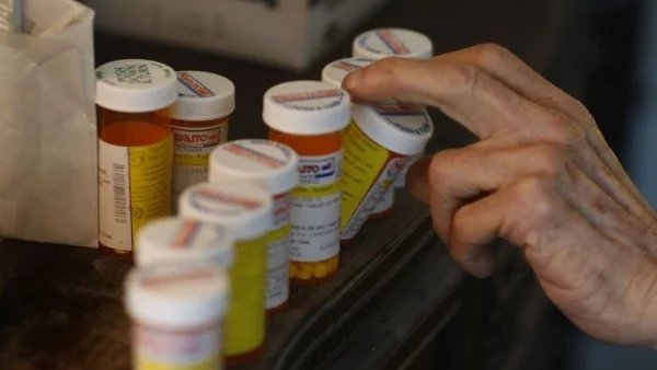Аптеки продават лекарства без рецепти