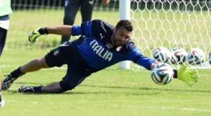 Вратар на ПСЖ взе титулярното място на Буфон в "Скуадрата"