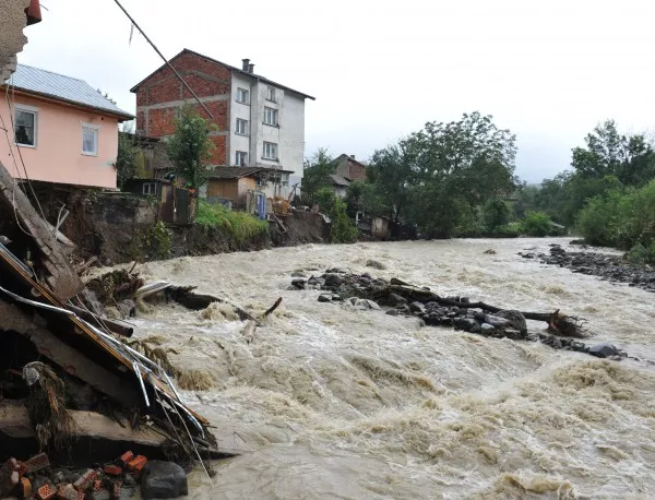 Въпрос до ЕП: Как ЕК изчисли помощта за наводненията в България?