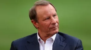 Медиите в Баку: Спрете заплатата на Фогтс