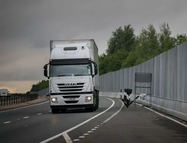 Камион с полски шофьор и българска регистрация предизвика паника в Неапол