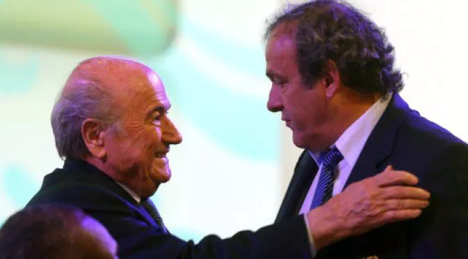 Заради обвиненията в корупция: ФИФА отстрани и Блатер, и Платини