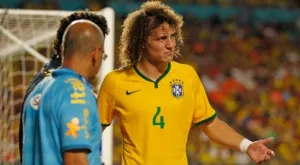 Давид Луис извън игра за две седмици