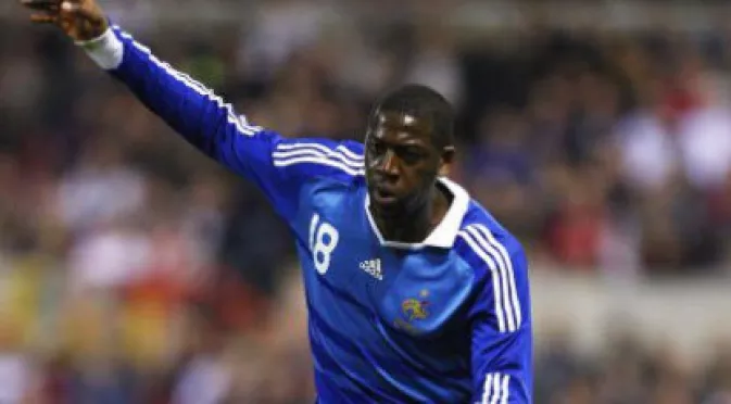 Гонзо отпраща и спрелия с футбола