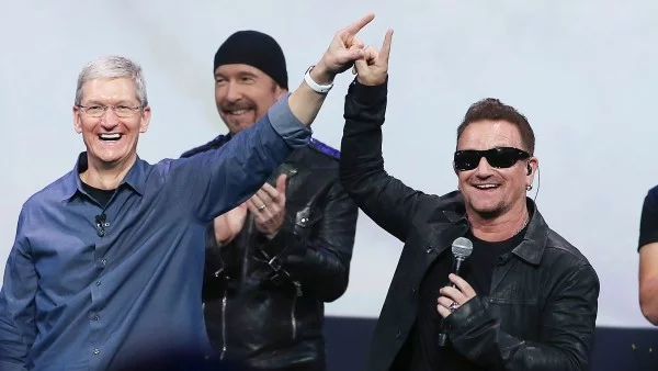 U2 пуснаха новия си албум безплатно в iTunes