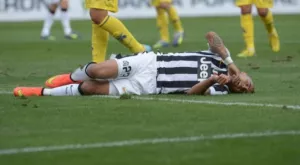 Халф на Ювентус пропуска пет мача на отбора