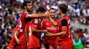 Зрелищна победа като гост за Севиля