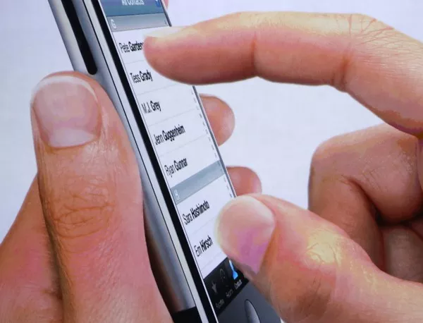 Първият iPhone 6 в Австралия "живя" само няколко секунди (видео)