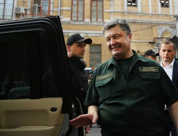 Самоуправлението на Донецк и Луганск - разликите според Порошенко и сепаратистите