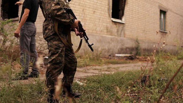 Франция не планира да въоръжава Украйна