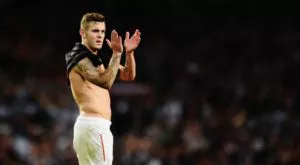 Оперираха Уилшър, аут е за три месеца