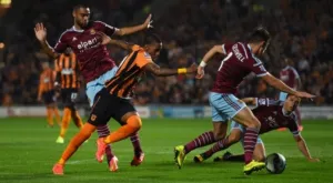 Хъл Сити и Уест Хям не се победиха в зрелищен мач