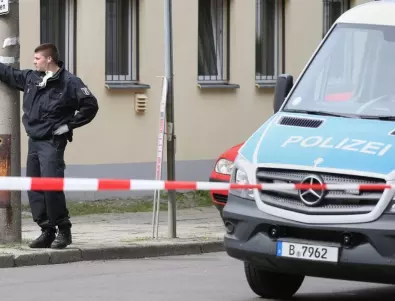 Мъжът, взел заложници в аптека в Карлсруе, иска 1 милион евро откуп? (ВИДЕО)