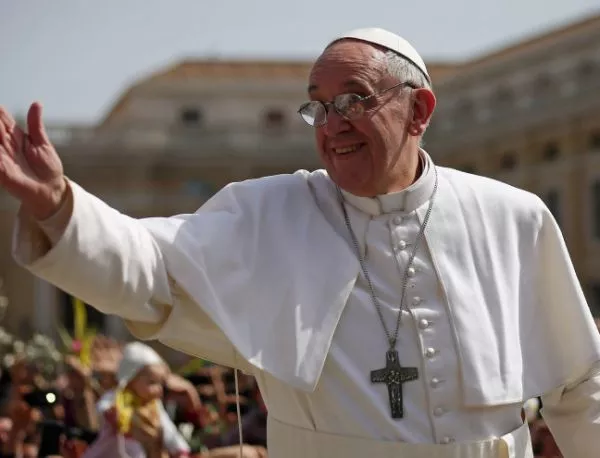 Папа Франциск: Престъпленията срещу мигрантите са оскърбление към човечеството