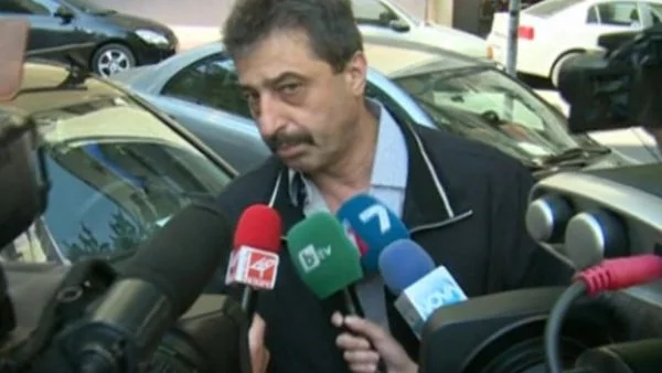 Отложиха делото на Цветан Василев, бил болен от грип