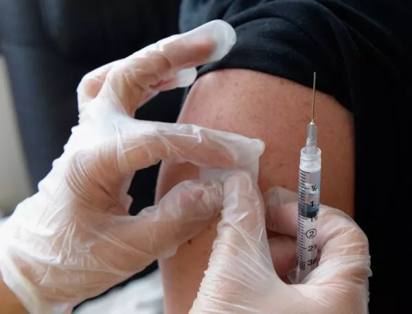 В Търговище започна антигрип кампанията с поставянето на първите ваксини