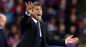 Конте прави промени в състава на Италия