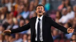 Луис Енрике се кара на играчите на Барселона