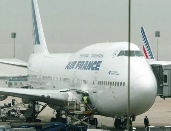 Ръководители на Air France се спасиха на косъм от линч (Видео)