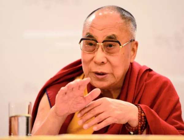 ЮАР отказа да даде виза на Далай Лама 