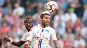 Въргал между швейцарци в съблекалнята на Хамбургер