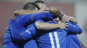 Левски избра традицията - излиза в синьо срещу ЦСКА