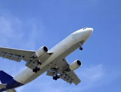 Турски самолет не уцели пистата в Катманду 
