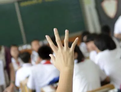 С по една паралелка на година намаляват учениците във Видинско