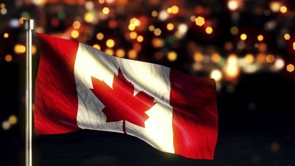 Москва ядоса канадския дипломат №1 и той се закани да засили санкциите