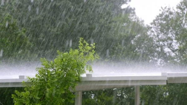 Има вероятност за бури и градушки до края на август и през септември 