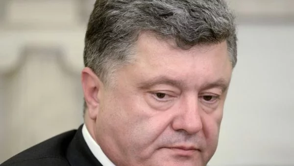 Порошенко обеща да вложи 10 млрд.гривни в Донбас при установяване на мир