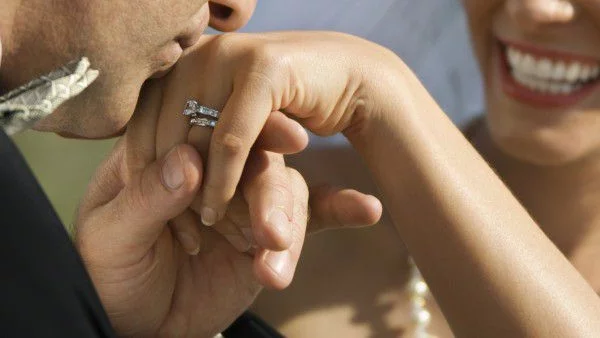 Шест двойки ще се венчаят в Деня на влюбените в Пловдив